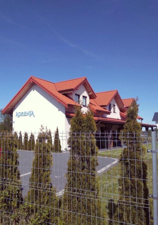 Apartamenty Adrenja 罗威 外观 照片